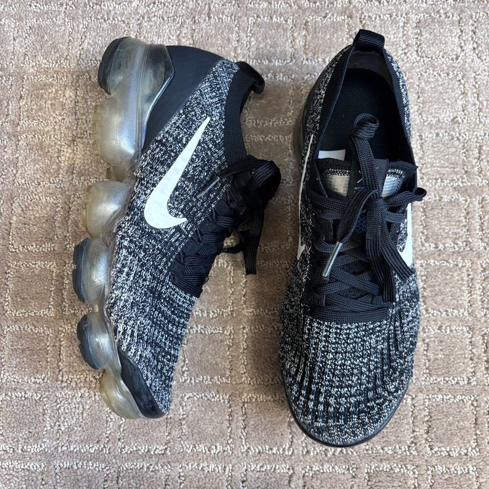 Nike Air Vapormax Flyknit 3 Oreo Sneakers AJ6910 001 Women's 9.5 Black White